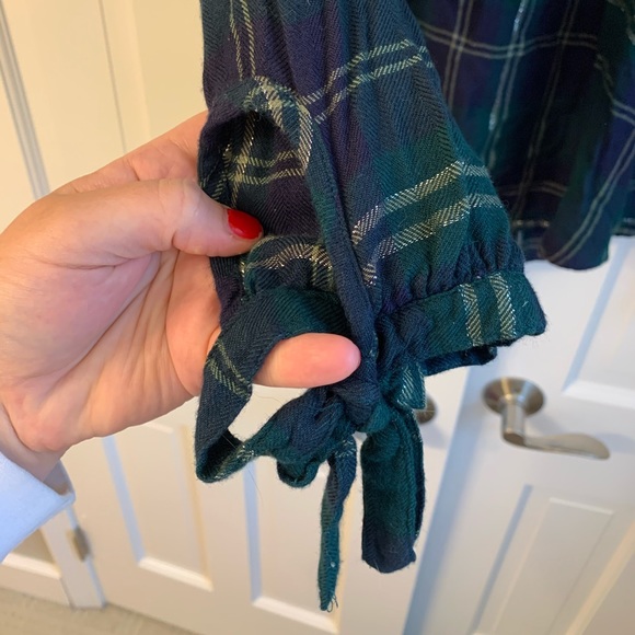 Blue and Green plaid top - Picture 6 of 6